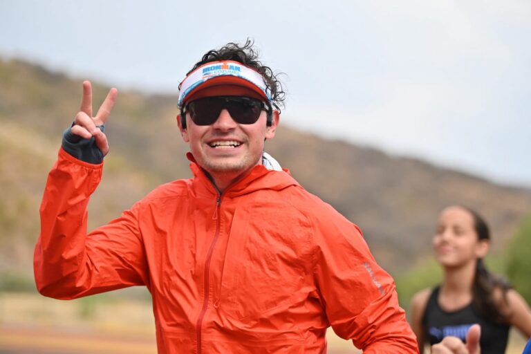 Saúl Navarro recorre 50 km que se transforman en apoyo al DIF Municipal