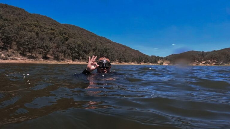 Entrenamiento en buceo: Ranas SIMUB refuerzan técnicas de rescate